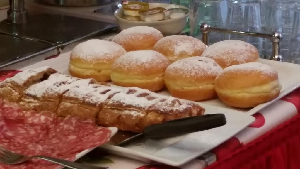 Augusta Albergo B&B 카모글리 외부 사진