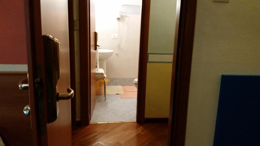 Augusta Albergo B&B 카모글리 외부 사진