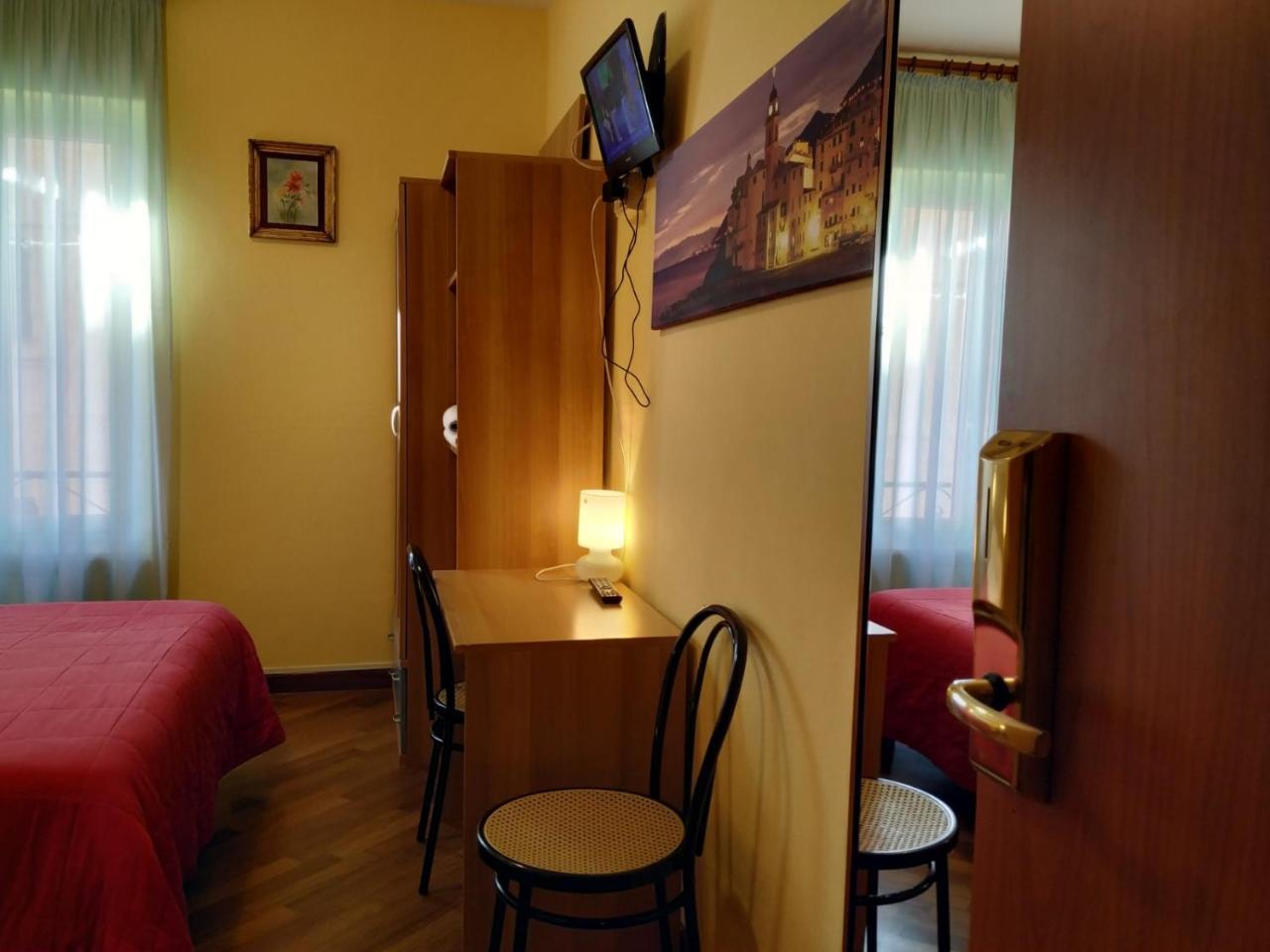 Augusta Albergo B&B 카모글리 외부 사진