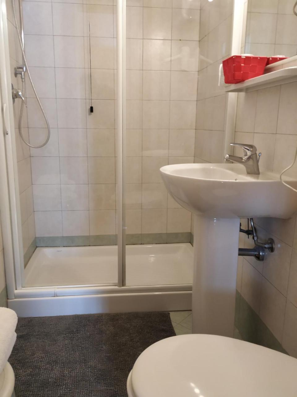 Augusta Albergo B&B 카모글리 외부 사진